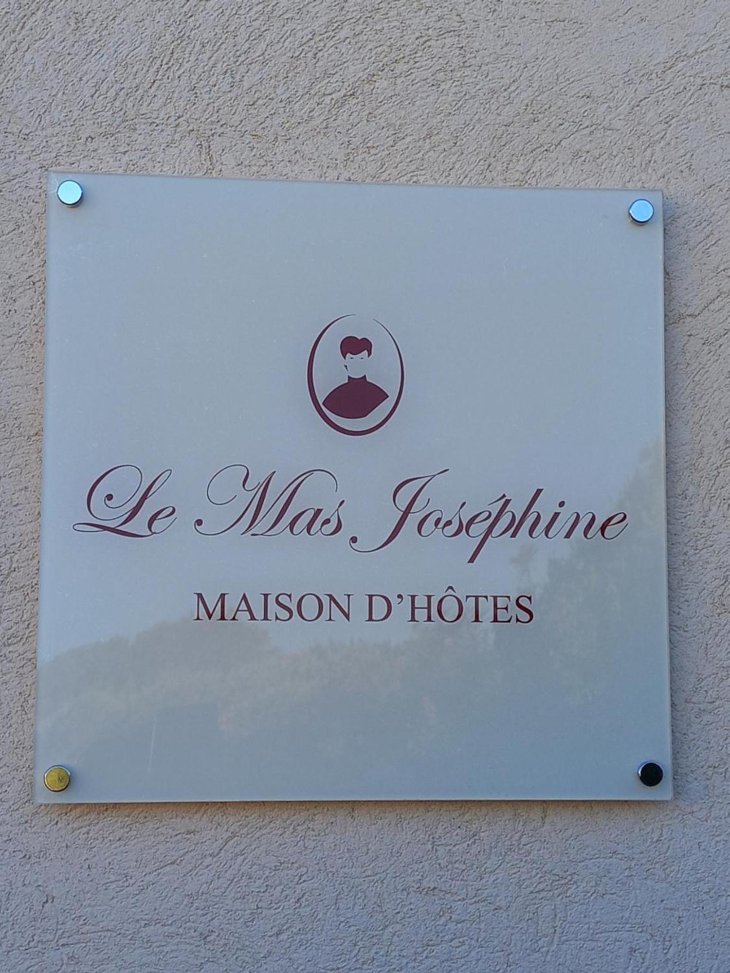 Josephine *